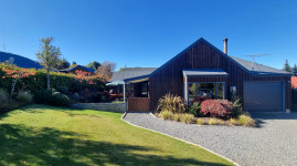 14 St James Avenue
