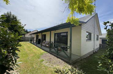 8B Rippingale Road