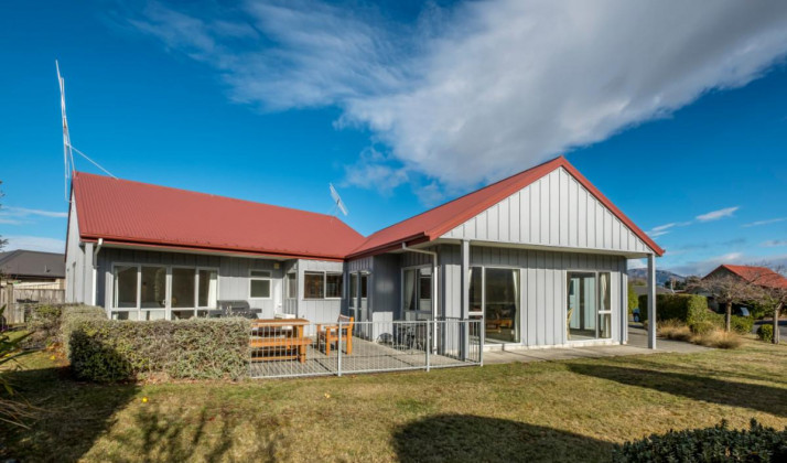 22 Tarndale Place