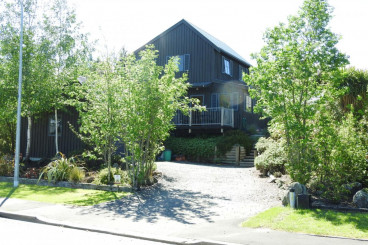 30 St James Avenue