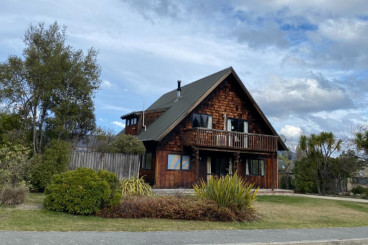 23 Caverhill Close