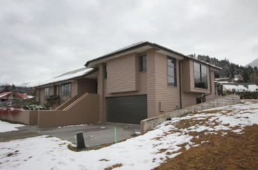20 Rutherford Crescent