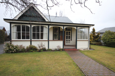 15 Leamington Street