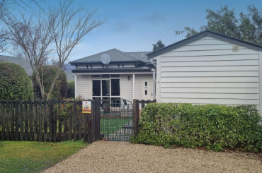 9 Leamington Street