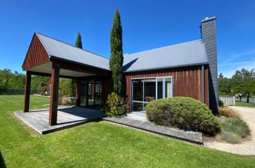 4 Tarndale Place